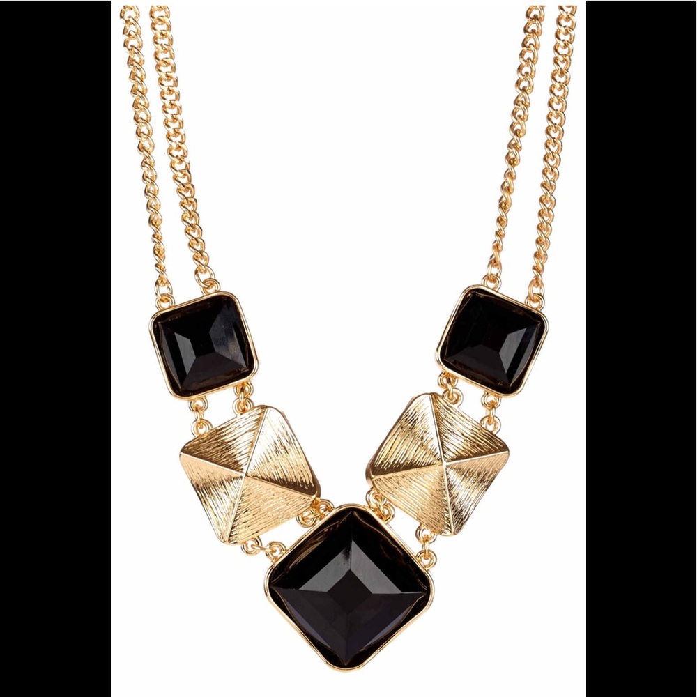 Bansri, Monet Necklace